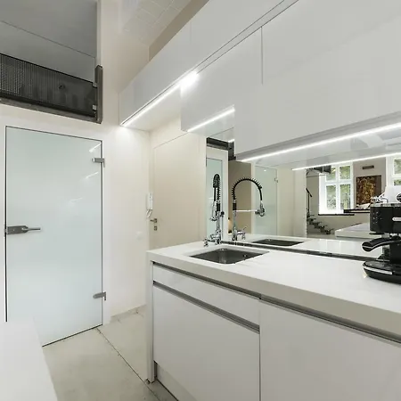Apartment Factory - Royal *
